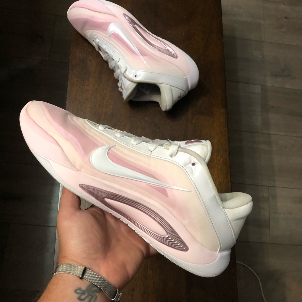 Women’s Nike A’Ja Wilson A One ‘#1 Draft Day size 11.5